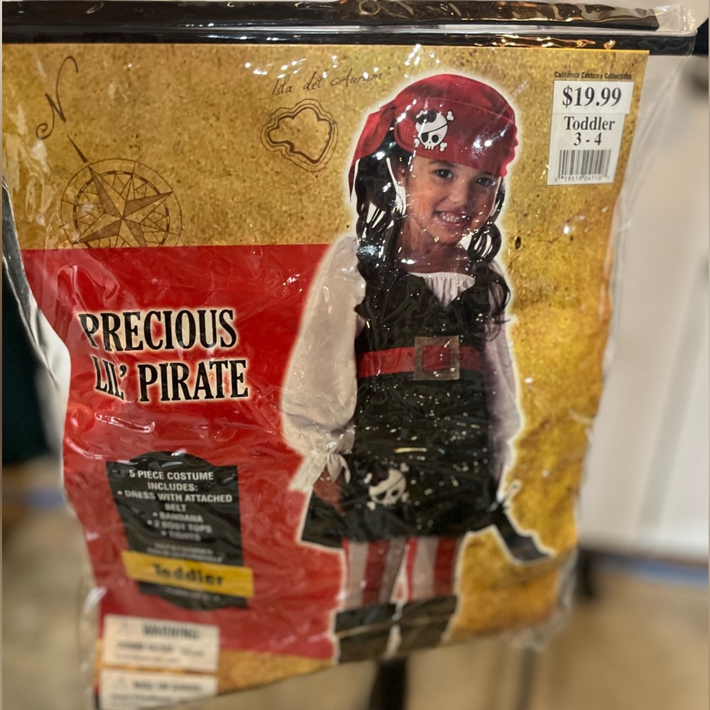 Precious little pirate costume for Toddlers
